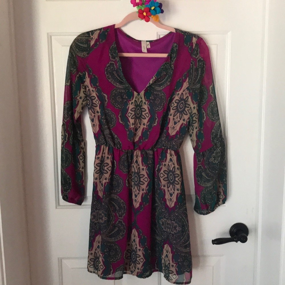 Dress - Picture 2 of 4
